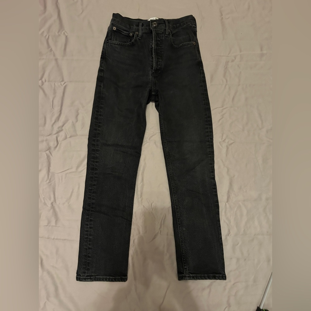 Agolde high rise Riley straight jeans in faded black color Size 25